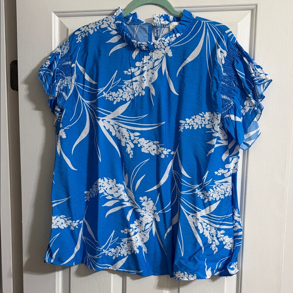 Lovely Melody Blue and White Floral Print Ruffle Sleeve Blouse Size Large
